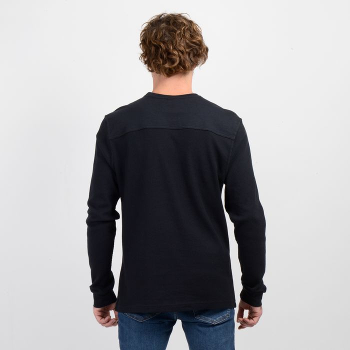 POLERA MANGA LARGA WAFFLE SUPLY II NEGRO