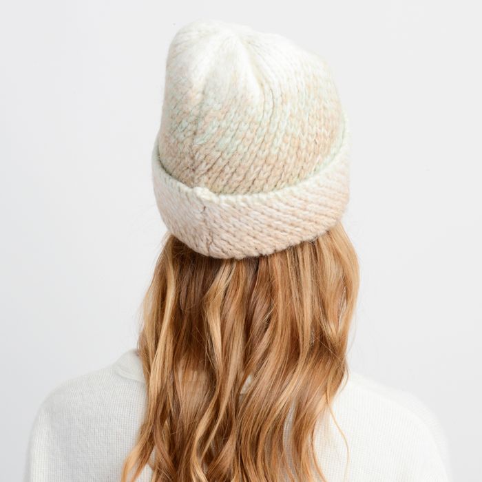 BEANIE SOPHIA BEIGE CLARO